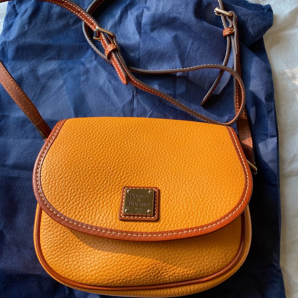 Dooney & Bourke Purse